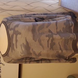 Camo sweatshirt